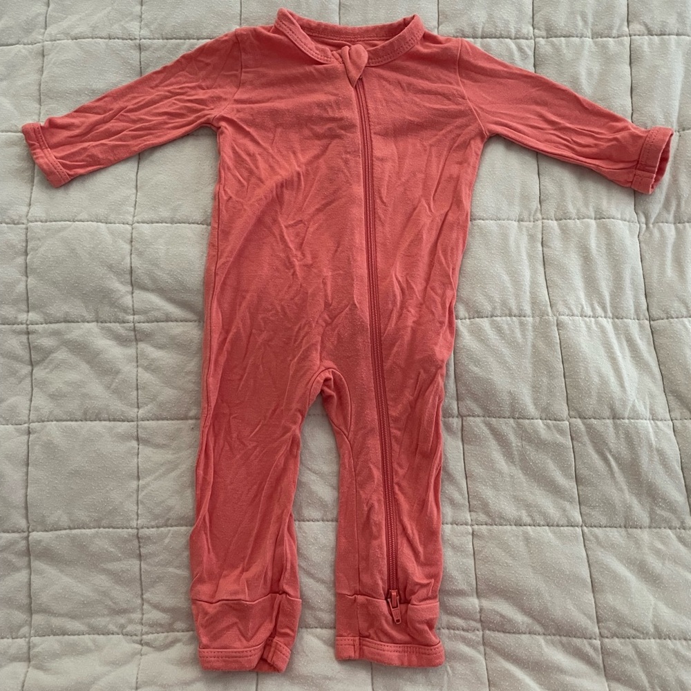 *SOLD* Kyte baby newborn coral orange zip romper